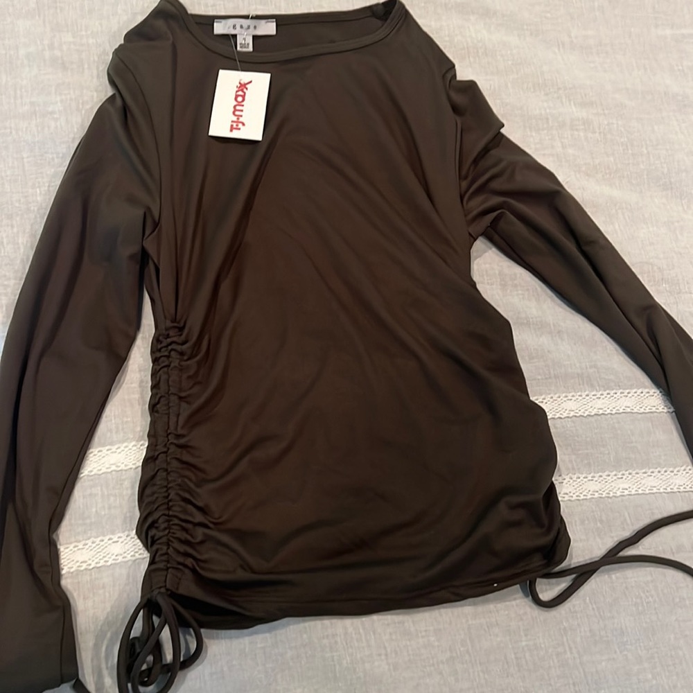 Green long sleeve shirt